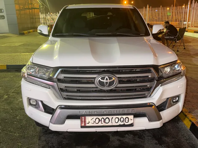 Photo of 2016 Toyota Land Cruiser GXR