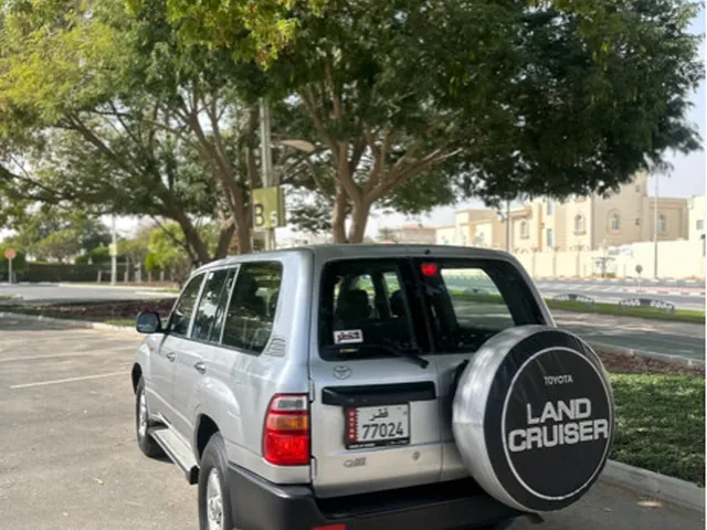Photo of 2001 Toyota Land Cruiser