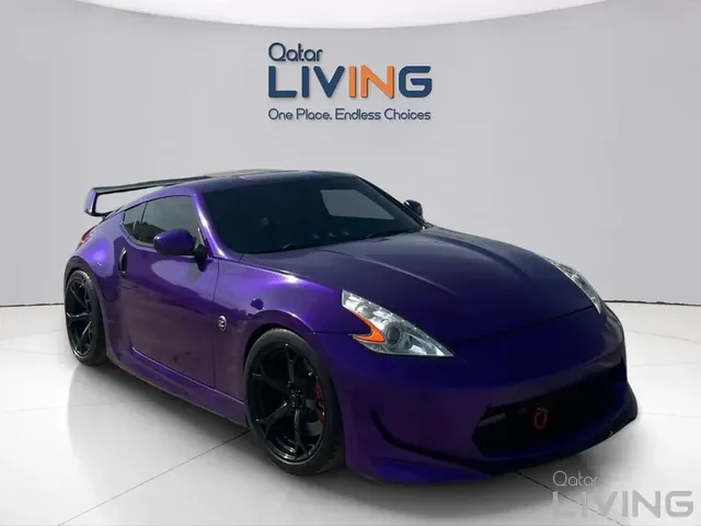 صورة 2010 نيسان 370Z