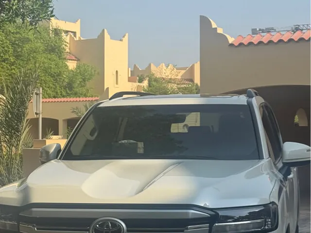 Photo of 2023 Toyota Land Cruiser GXR