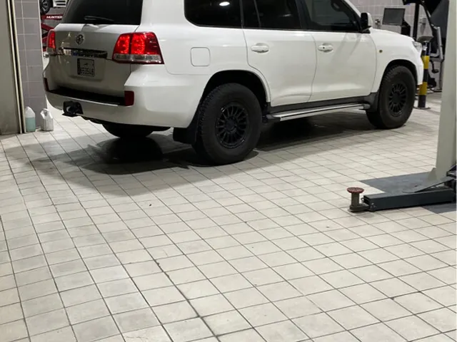 Photo of 2011 Toyota Land Cruiser G