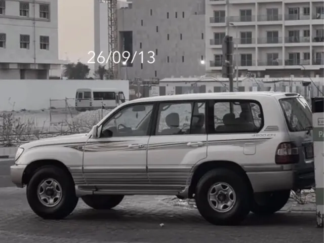Photo of 2003 Toyota Land Cruiser GX