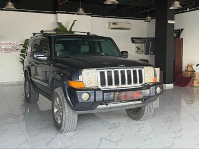 صورة 2009 جيب كوماندر
