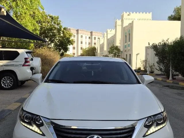 Photo of 2016 Lexus ES 350