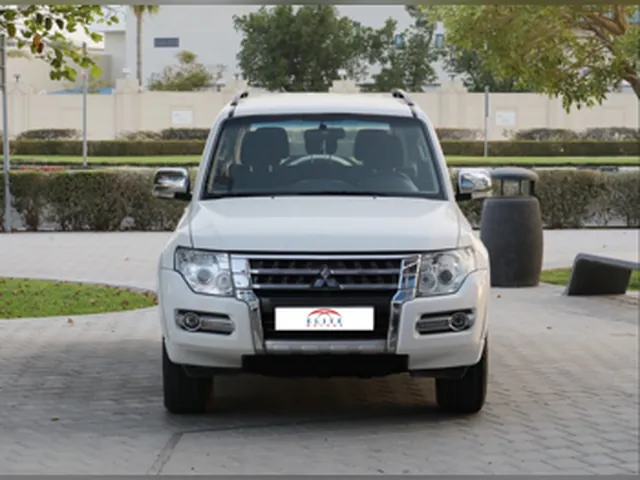 صورة 2020 ميتسوبيشي باجيرو GLS
