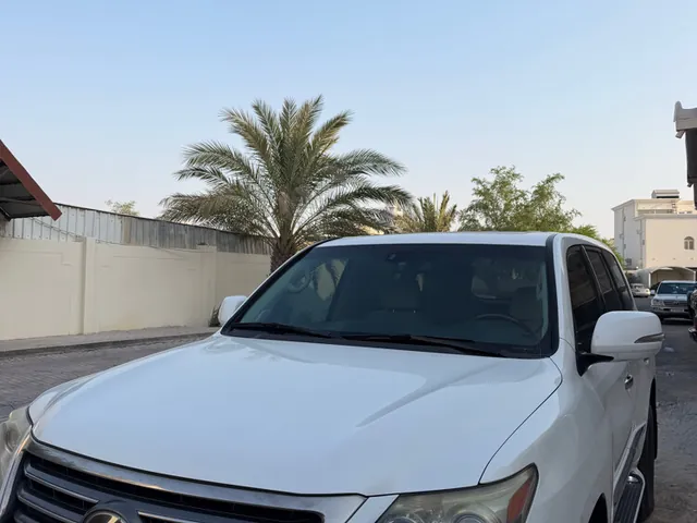 صورة 2014 تويوتا لاند كروزر G
