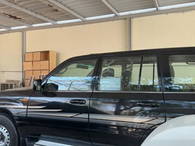 Photo of 2001 Toyota Land Cruiser GX