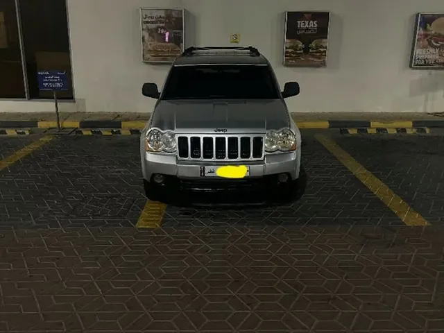 Photo of 2009 Jeep Grand Cherokee Laredo