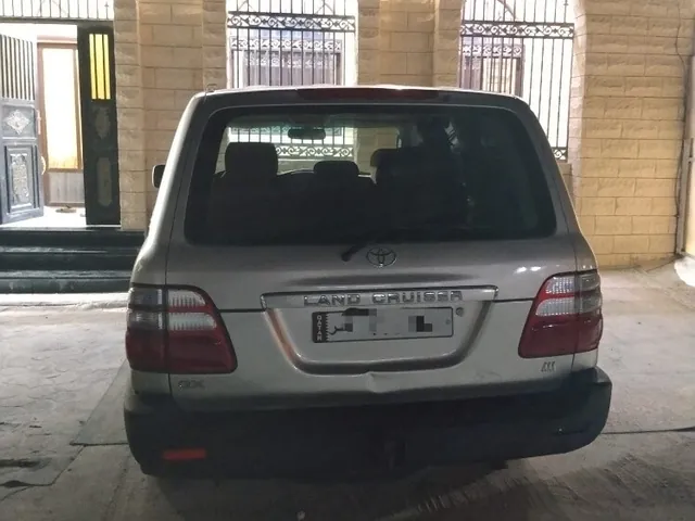 Photo of 2003 Toyota Land Cruiser GX