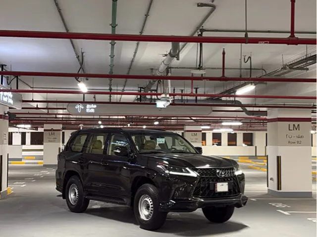 صورة 2016 لكزس LX 570 S