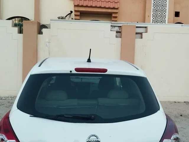 Photo of 2009 Nissan Tiida