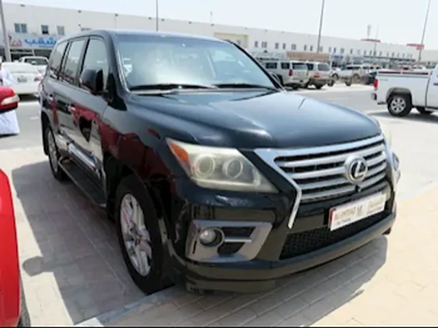 صورة 2011 لكزس LX 570