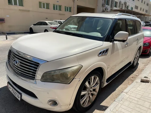 Photo of 2010 Infiniti QX56