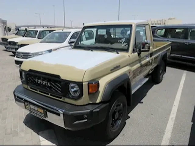 صورة 2025 تويوتا لاند كروزر LX