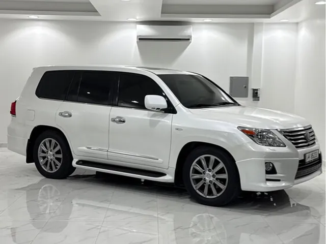 صورة 2010 لكزس LX 570