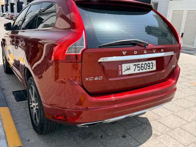 صورة 2015 فولفو XC60