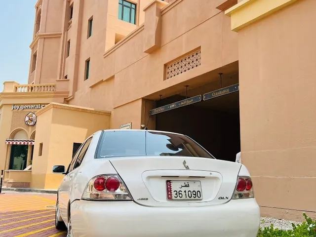صورة 2010 ميتسوبيشي لانسر GLS