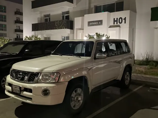 صورة 2006 نيسان باترول سوبر سفاري