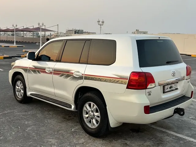 Photo of 2012 Toyota Land Cruiser GX