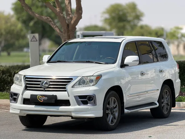 Photo of 2013 Lexus LX 570 S