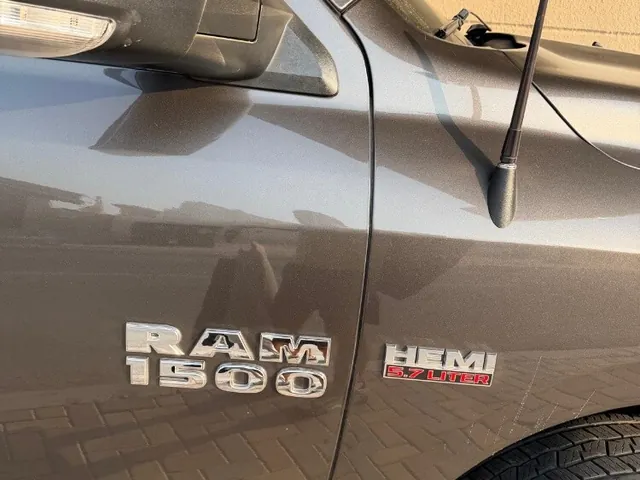 صورة 2017 دودج رام 1500
