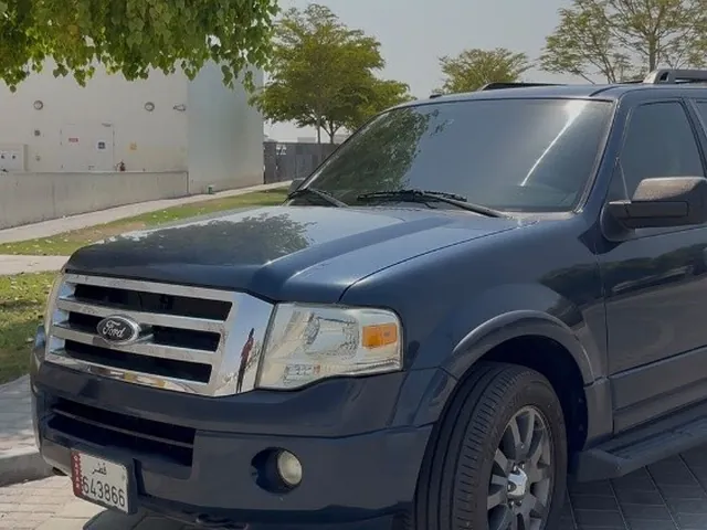 Photo of 2014 Ford Expedition XLT