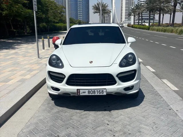 Photo of 2013 Porsche Cayenne GTS
