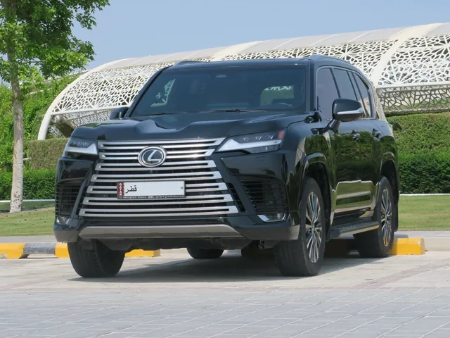 صورة 2025 لكزس LX 600