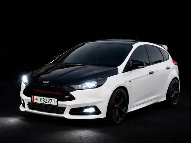Photo of 2016 Ford Focus ST
