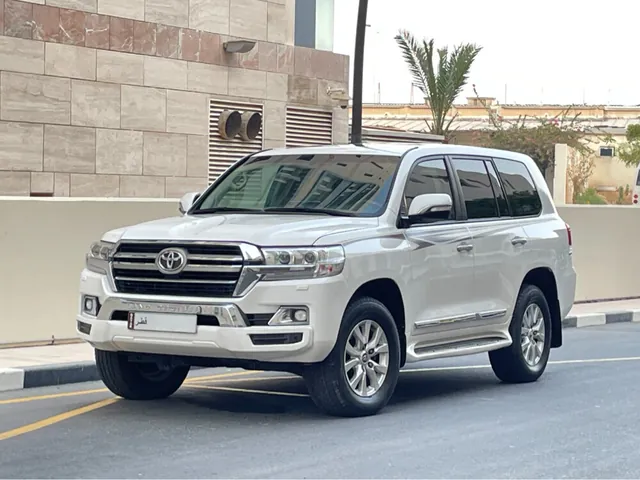 Photo of 2018 Toyota Land Cruiser GXR