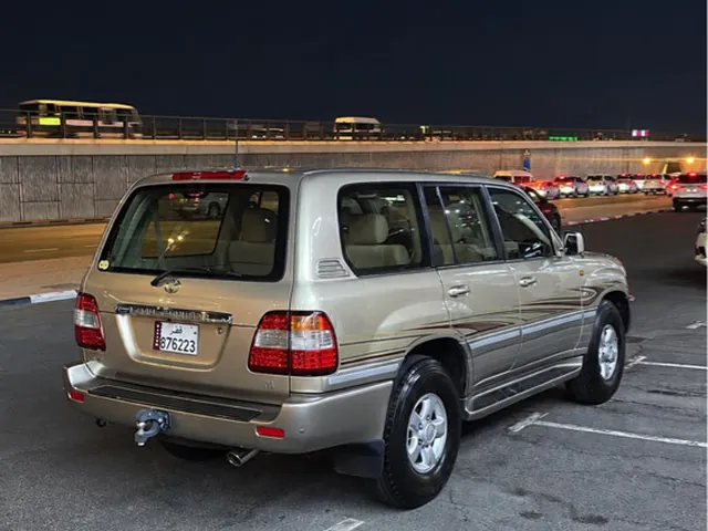 Photo of 2006 Toyota Land Cruiser GXR