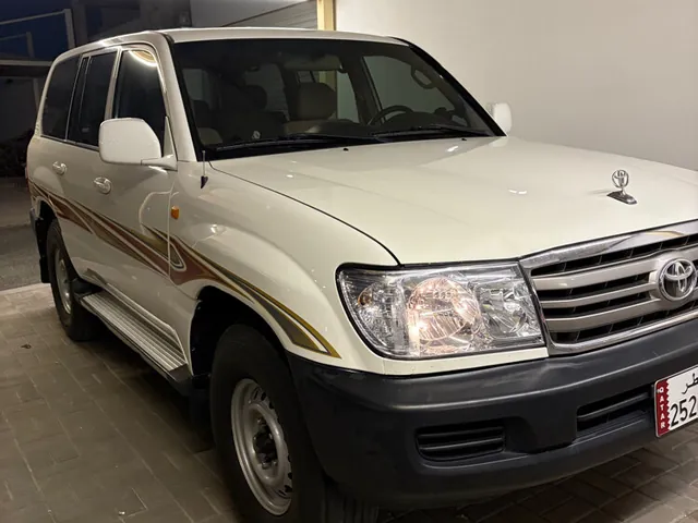 Photo of 2006 Toyota Land Cruiser GX