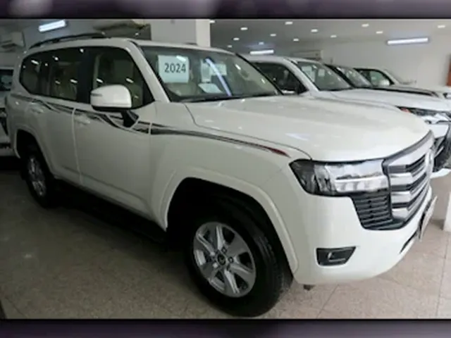 Photo of 2024 Toyota Land Cruiser GXR