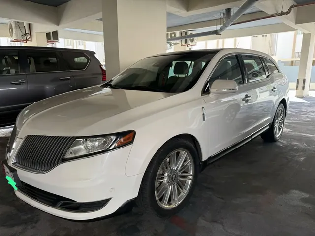 Photo of 2015 Lincoln MKT