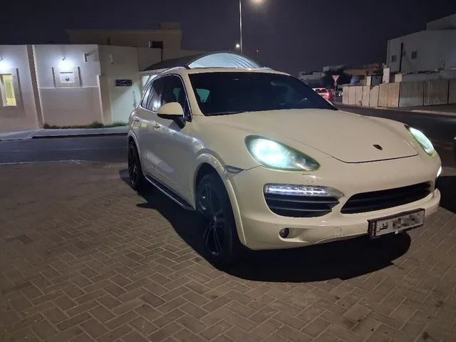 Photo of 2012 Porsche Cayenne S