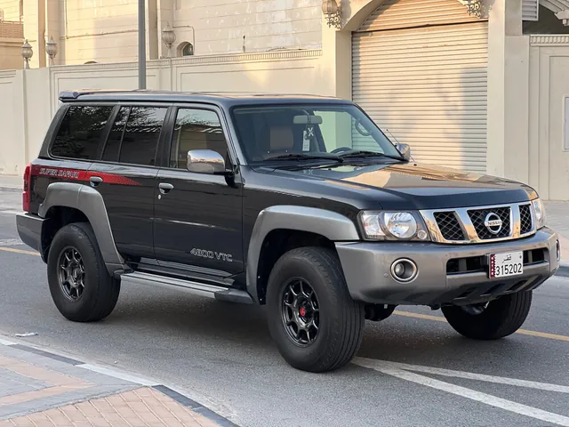 صورة 2021 نيسان باترول سوبر سفاري