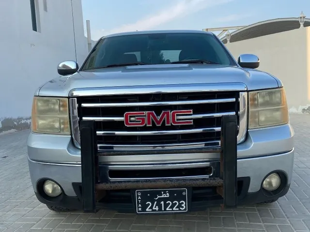 صورة 2013 جيه إم سي بوردينج