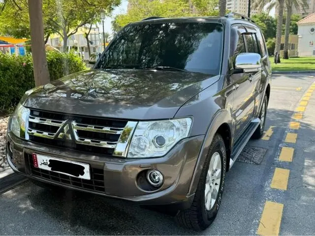 Photo of 2013 Mitsubishi Pajero GLS