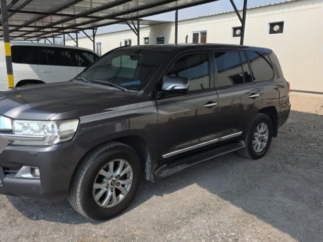 Photo of 2016 Toyota Land Cruiser GXR