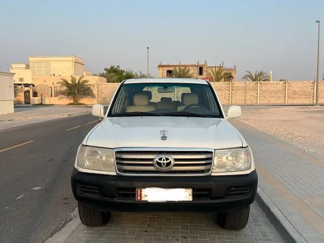 Photo of 2006 Toyota Land Cruiser GX