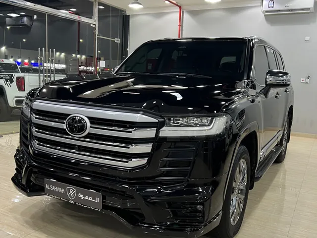 Photo of 2025 Toyota Land Cruiser VXR