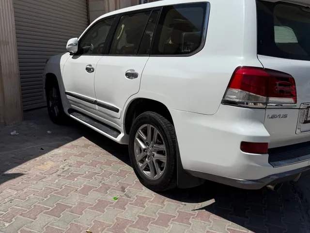 Photo of 2014 Lexus LX 570 S