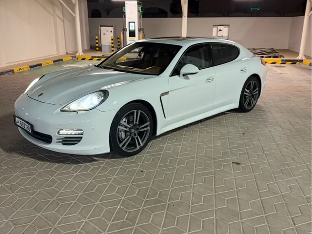 Photo of 2012 Porsche Panamera 4S