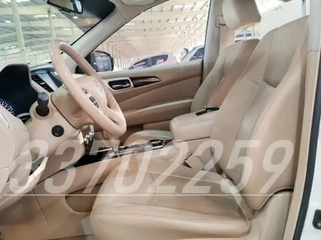 صورة 2014 نيسان باثفايندر SV