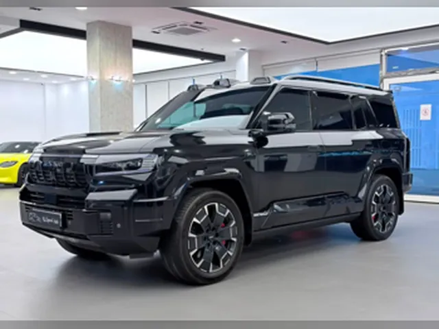 Photo of 2025 Leopard 8