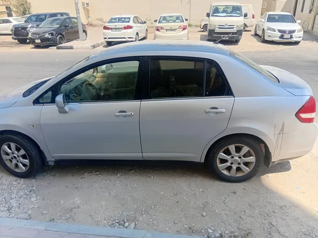 Photo of 2009 Nissan Tiida