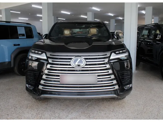 صورة 2024 لكزس LX 600