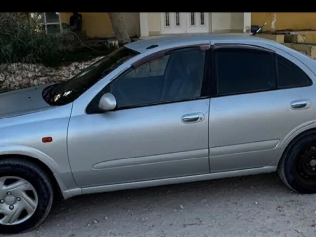 Photo of 2001 Nissan Sunny