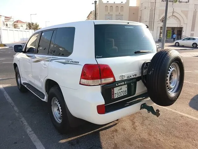 صورة 2008 تويوتا لاند كروزر GX