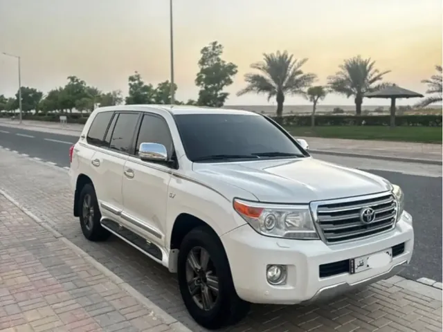 Photo of 2015 Toyota Land Cruiser VXR